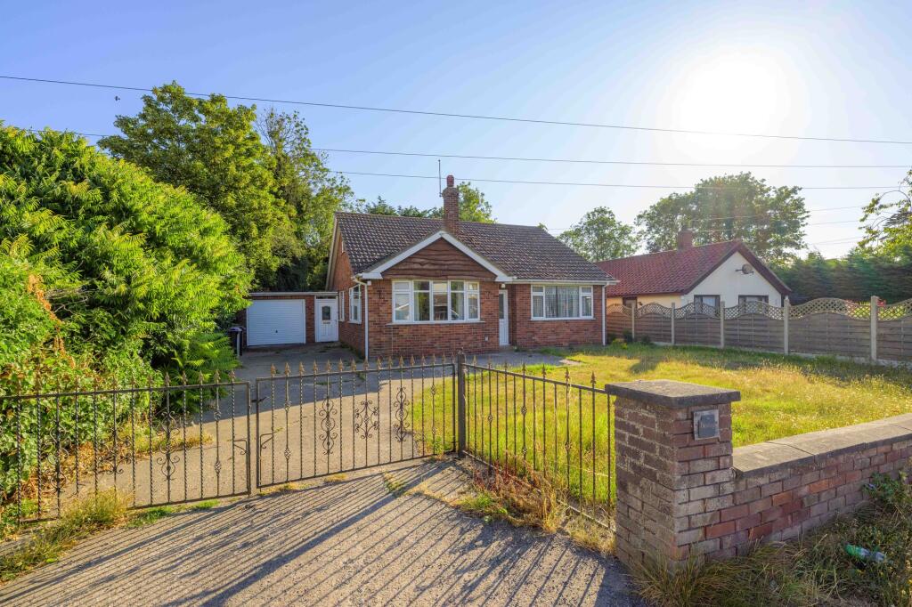 Main image of property: West End, Hogsthorpe, PE24