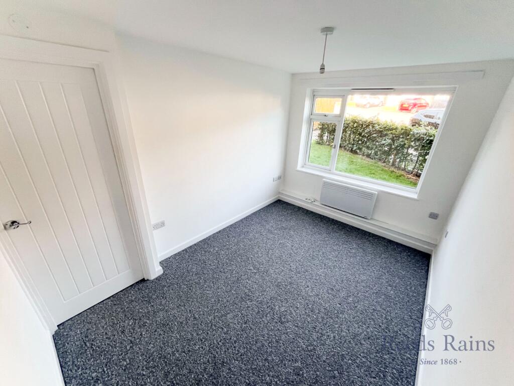 Apartment in Stoke-on-Trent - More