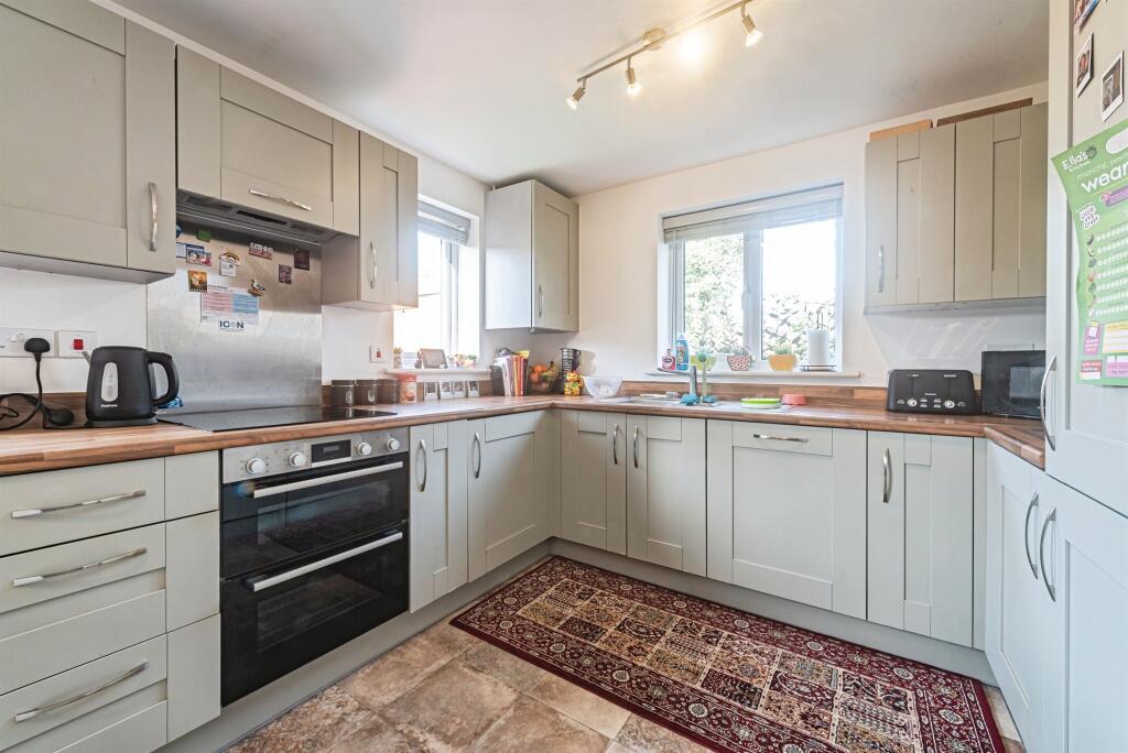 House in Basingstoke and Deane, Dummer - View 2