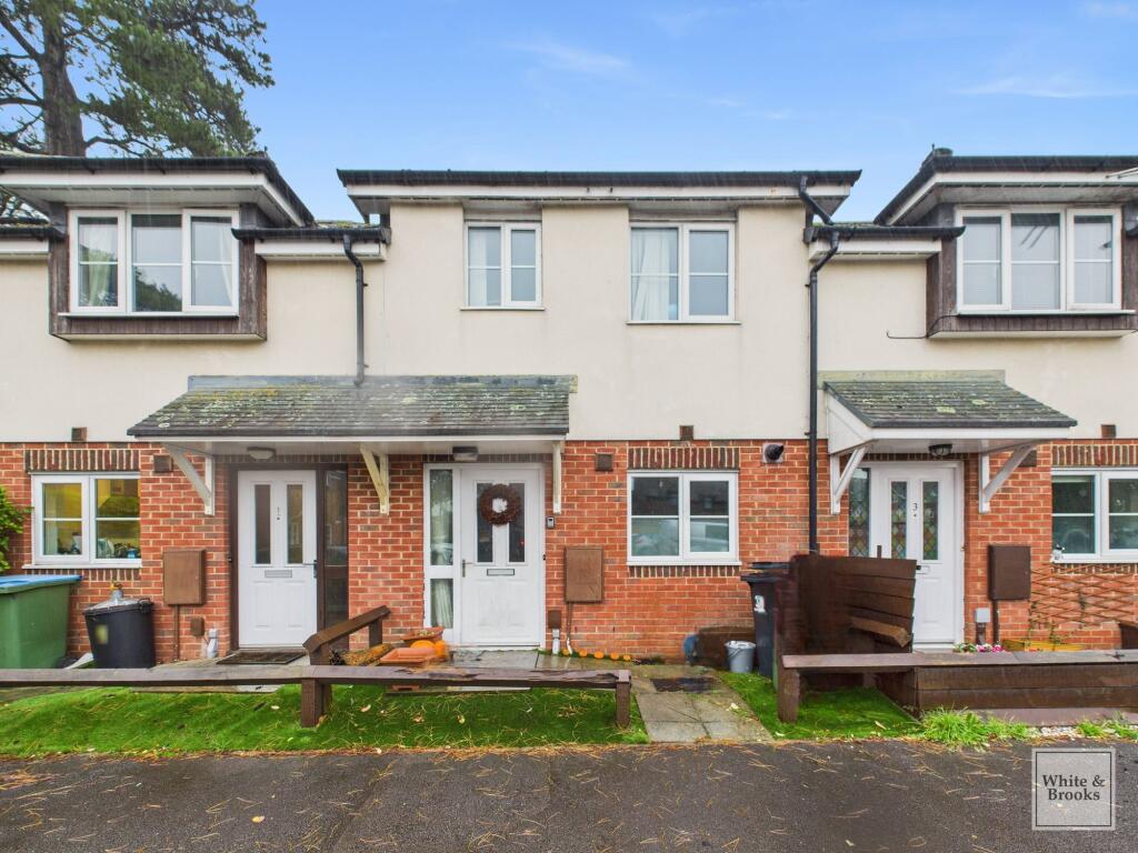 Main image of property: Monterey Gardens, Bognor Regis, PO21