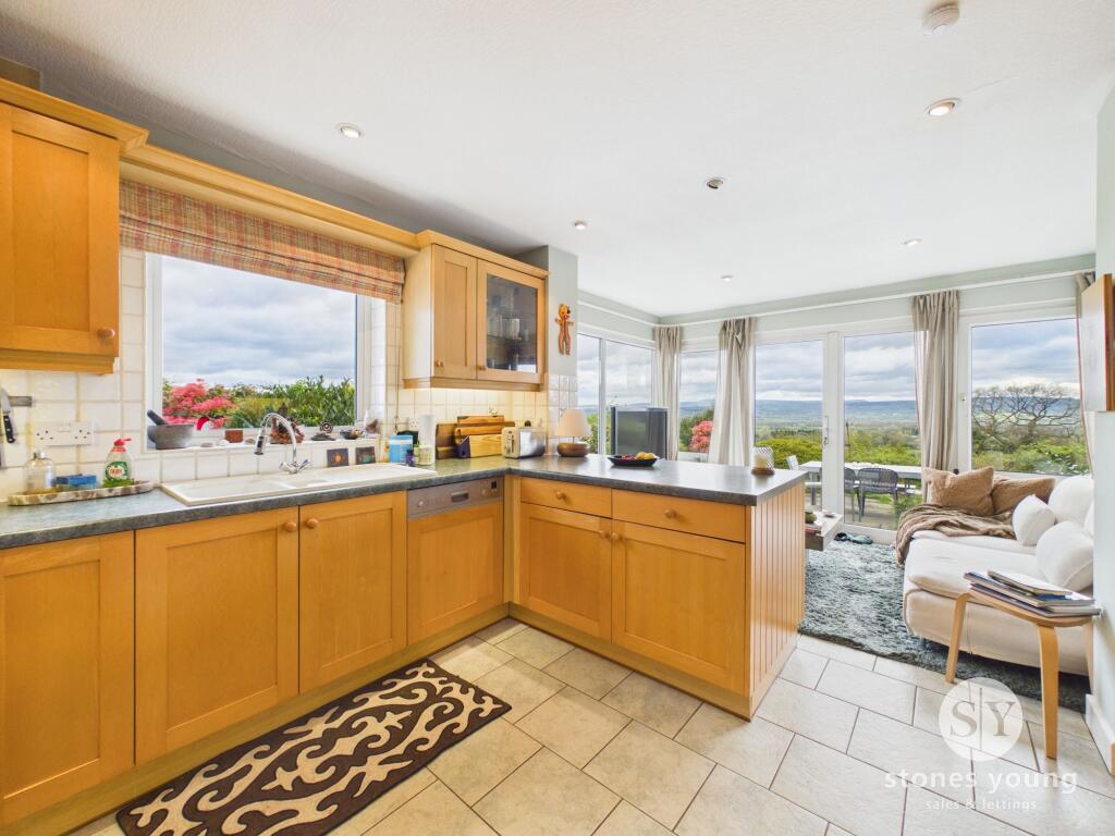 House in Ribble Valley, Mellor - View 3