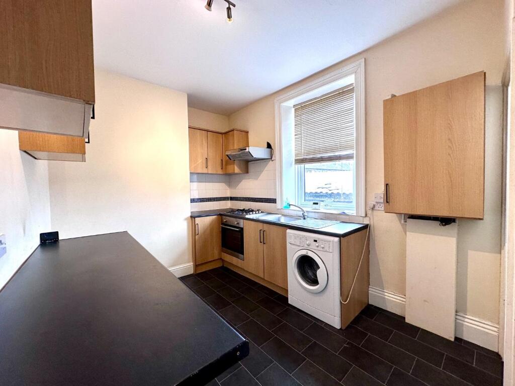 House in Huddersfield, Leymoor - View 2