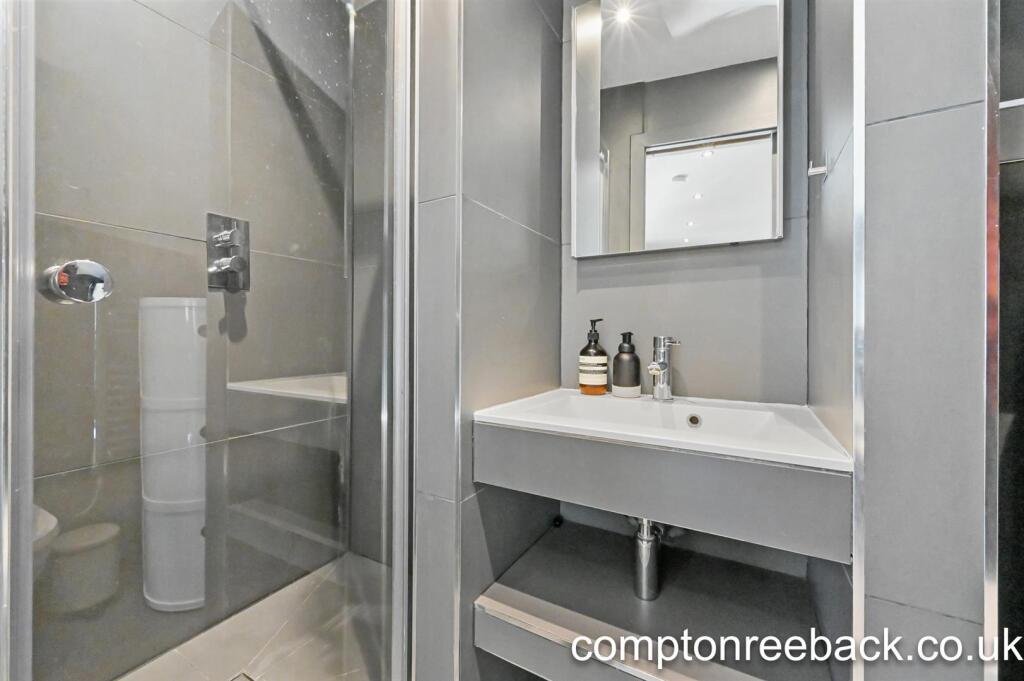 2 bedroom house for rent