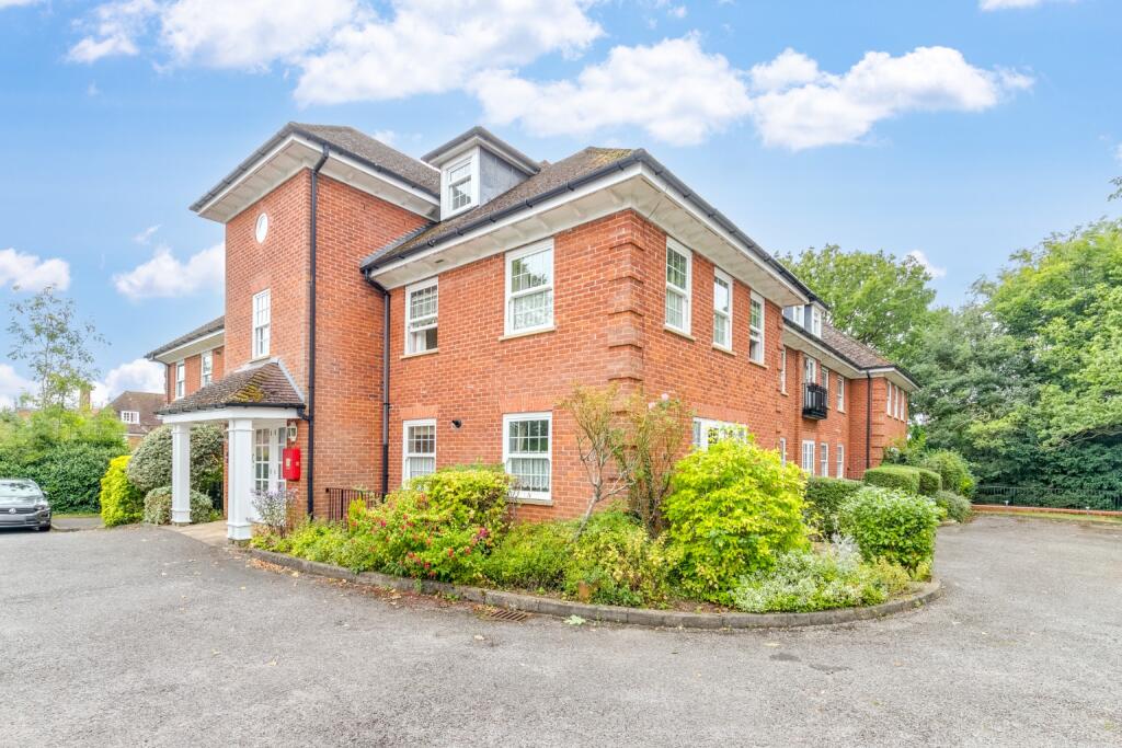 Main image of property: Guessens Road, Welwyn Garden City, Hertfordshire, AL8 6QA