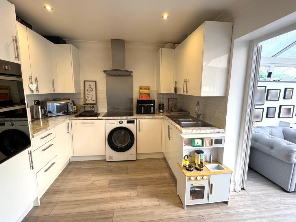 House in Twickenham - View 4