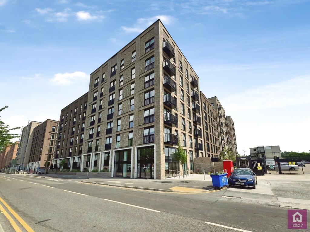 Main image of property: Berkeley Square, 321 Ordsall Lane, Salford, Manchester City Centre, M5