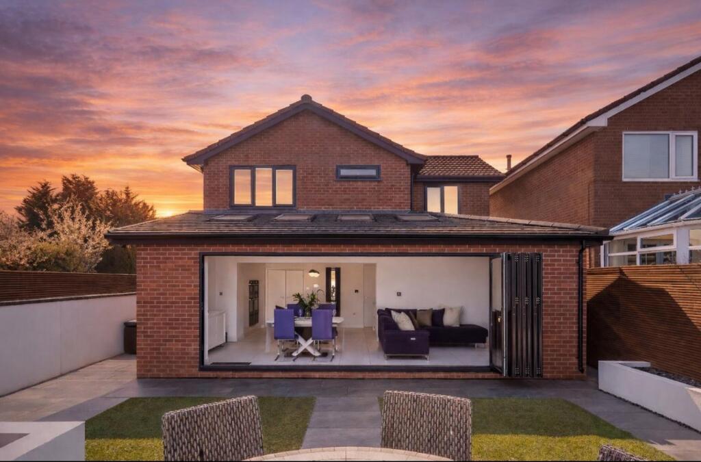 House in Bury, Greater Manchester - View 4
