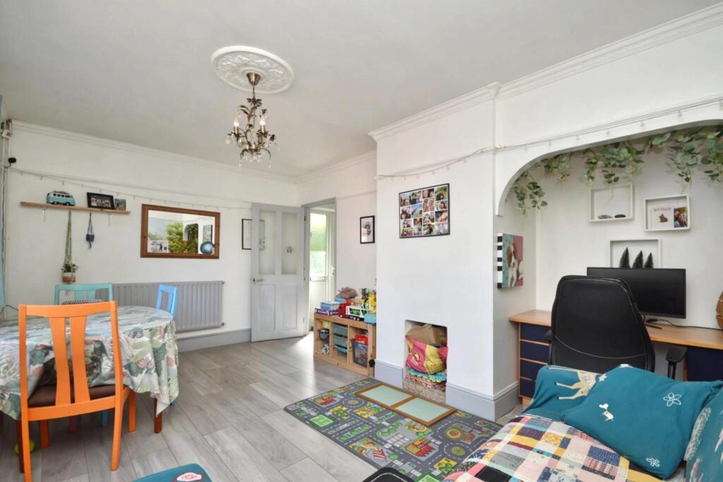Main image of property: Whiting Road, Bristol