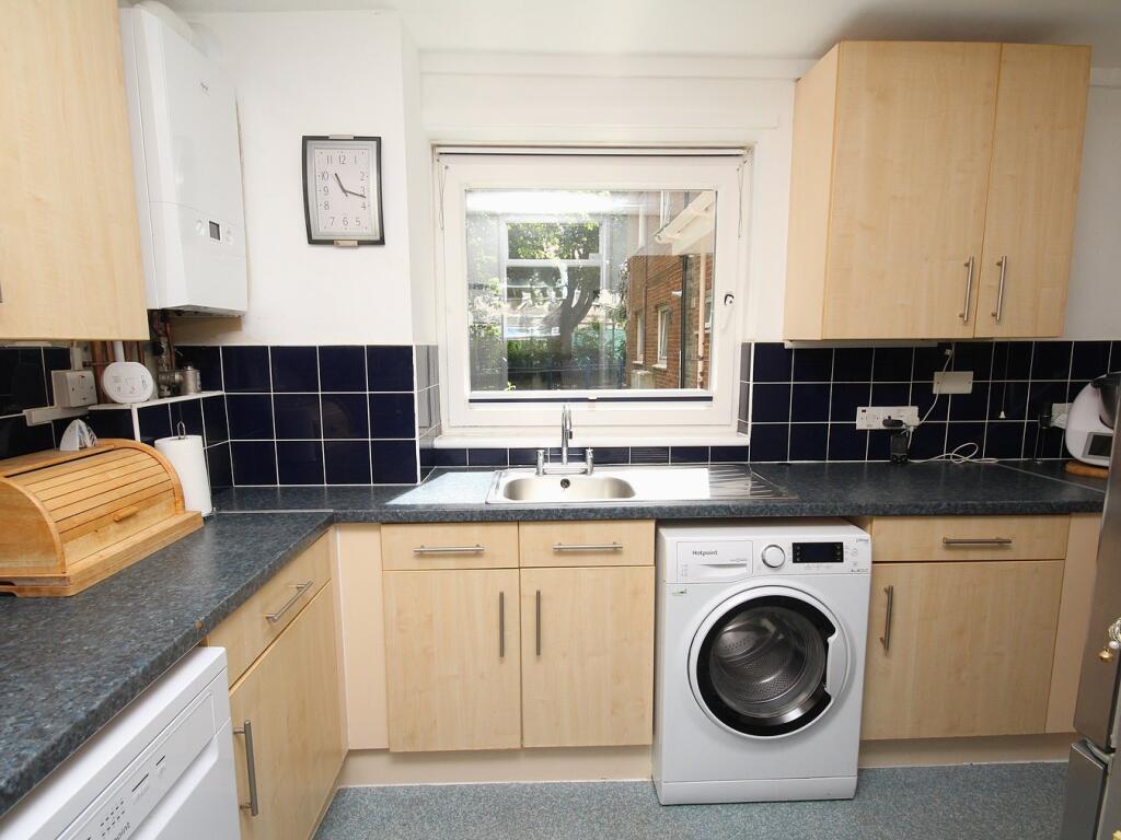 Apartment in Poole - View 4