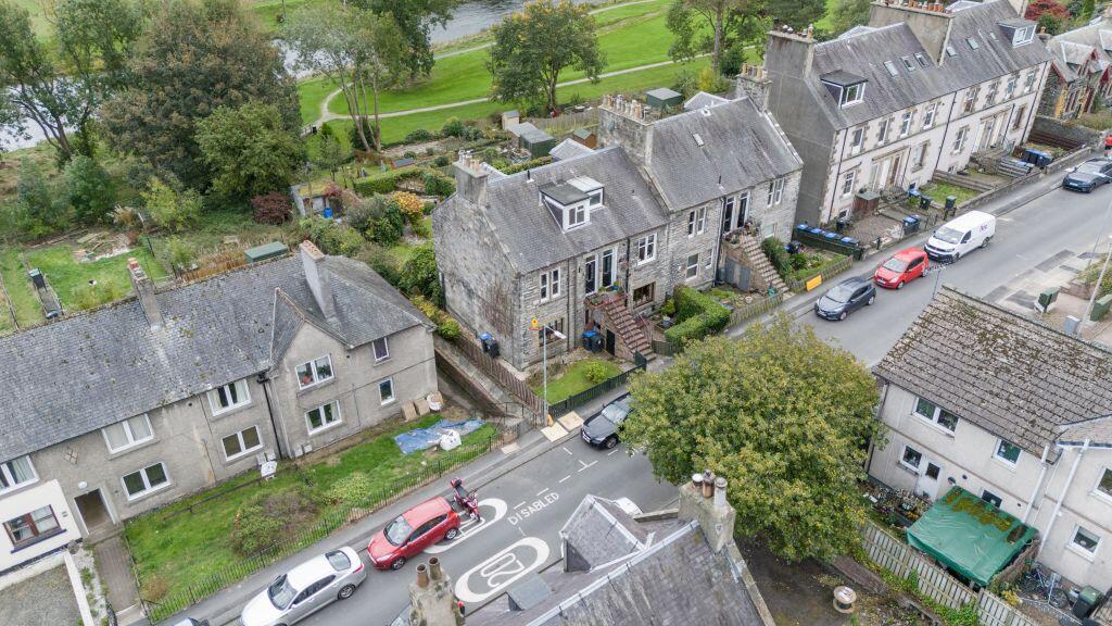 Main image of property: 38 Tweedholm Avenue East, Walkerburn, EH43 6AR
