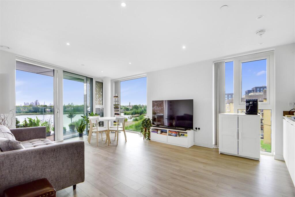 Main image of property: Newnton Close, London, N4