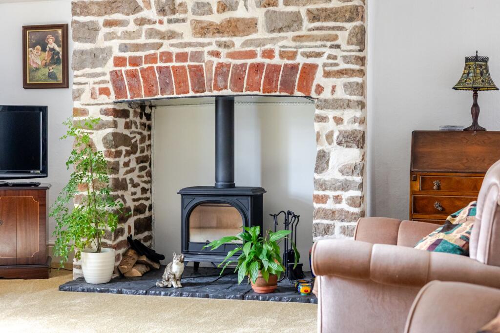 Chelvey Road, Backwell, BS48 photo 4
