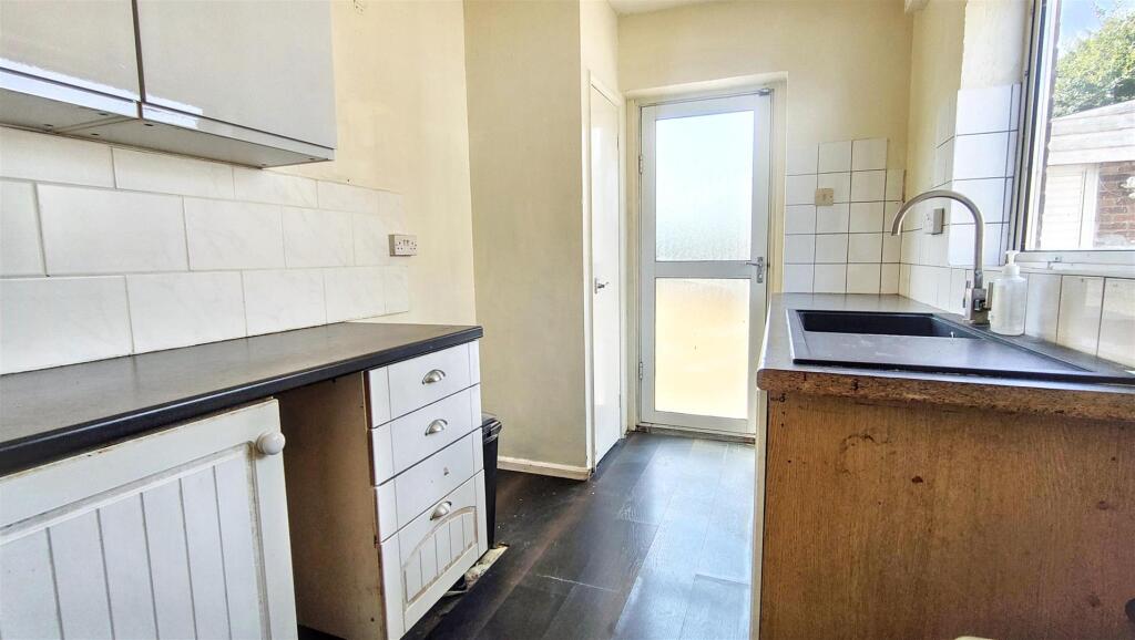 Swan Close, Aylsham, Norwich photo 4