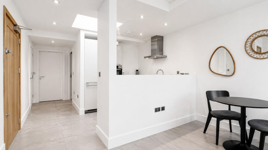Apartment in London, Kentish Town - View 3