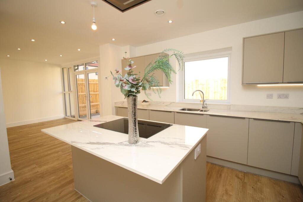 Executive four bedroom brand new home on highly popular North Field at Court de Wyck development in Claverham photo 3