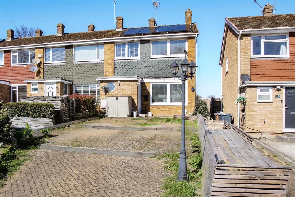 Main image of property: Bowlers Mead, Buntingford, SG9 9DE