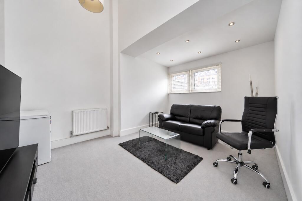 Apartment in Leicester - View 4