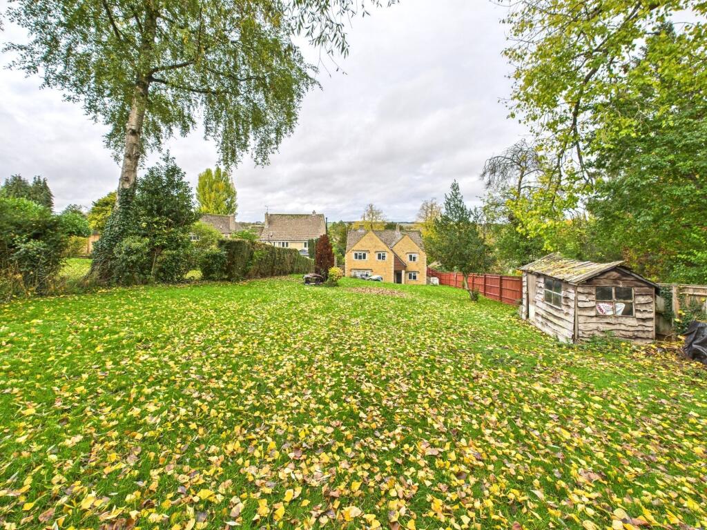House in West Oxfordshire, Burford - View 3