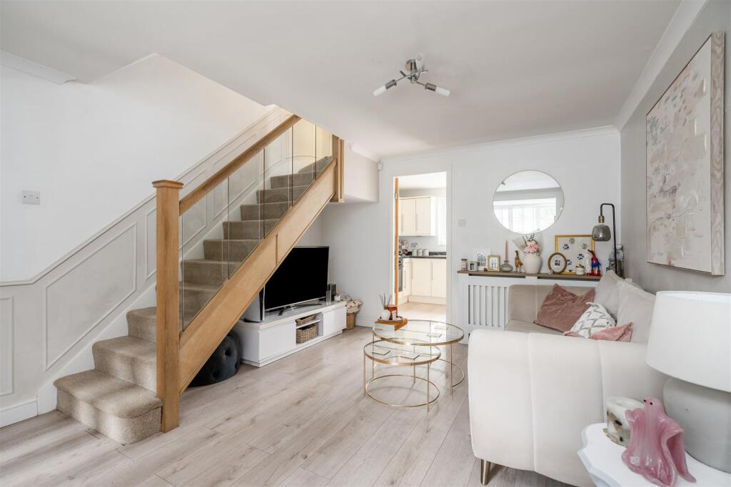 Deanbrook Close, Shirley, Solihull photo 3