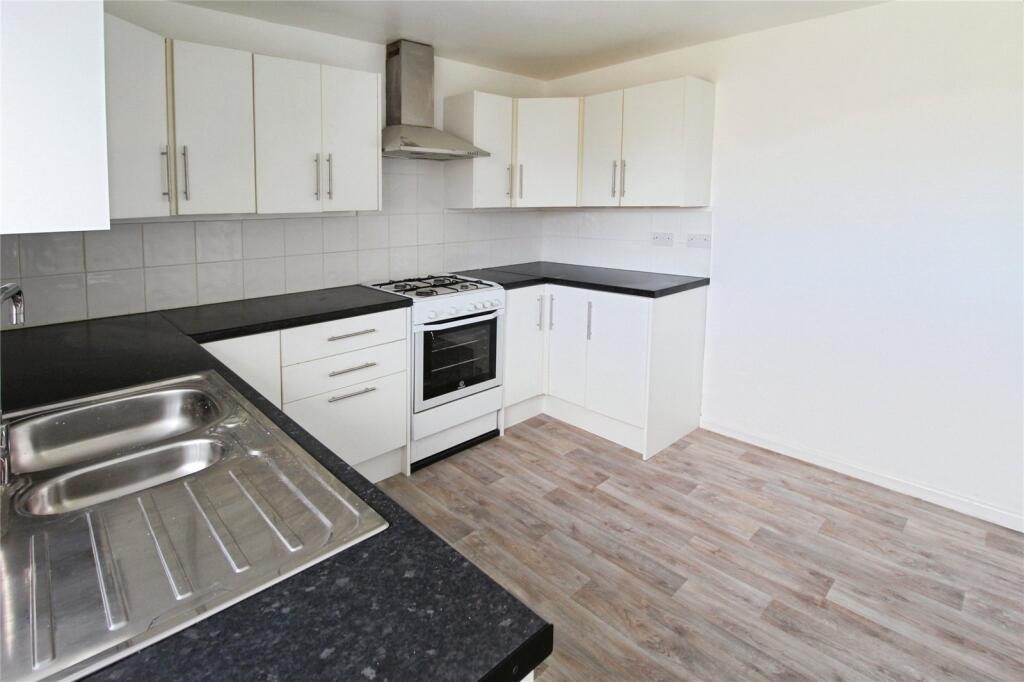 Apartment in Dorchester - View 2