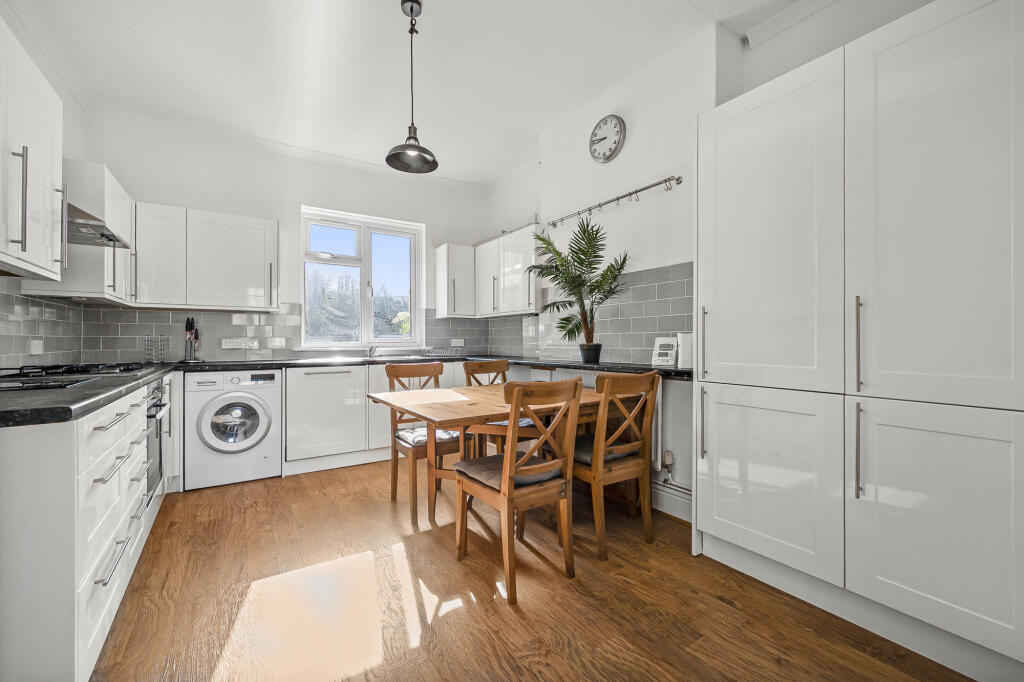 Lordship Lane, London, SE22 photo 4