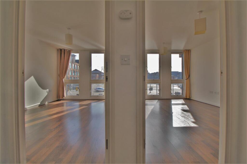 Apartment in Gloucester - More