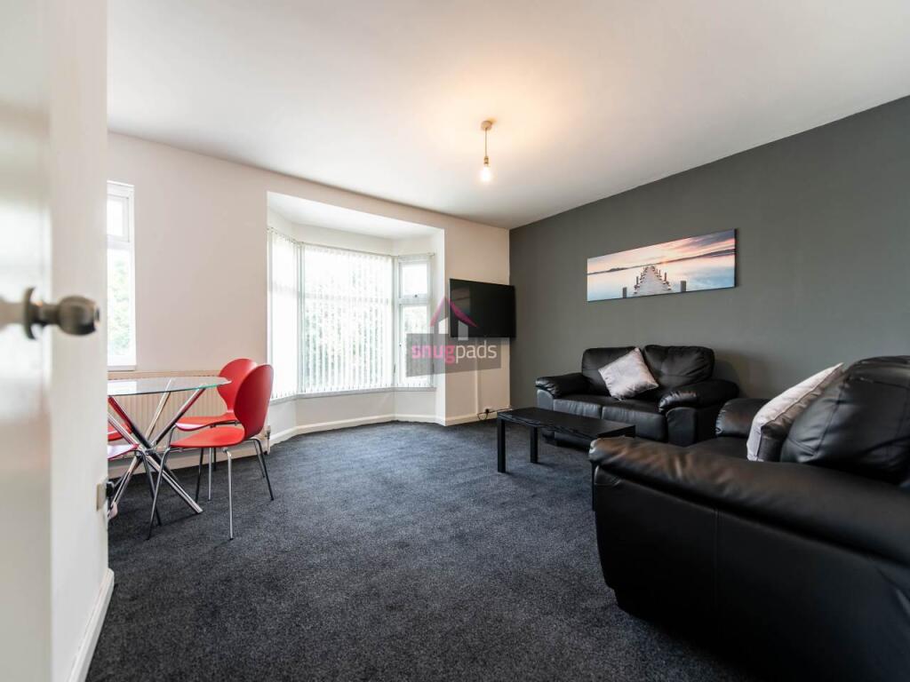3 bedroom flat for rent