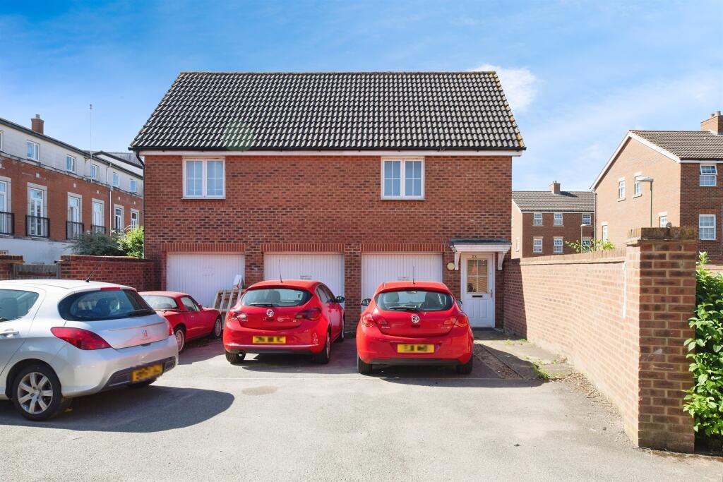 Errington Close, Hatfield