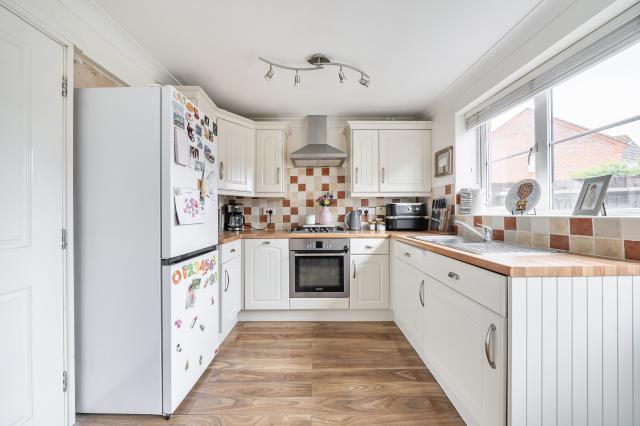 House in Thatcham, Colthrop - View 3