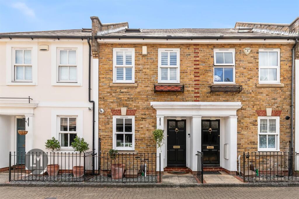 Main image of property: Hamilton Mews, London