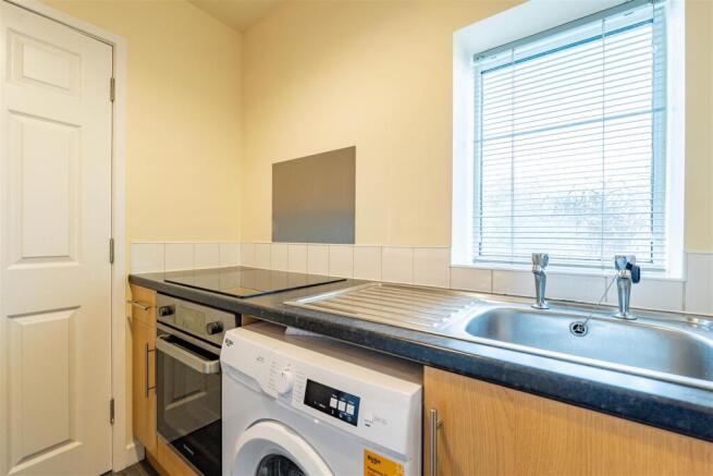 Flat Kitchen