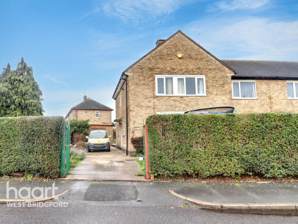 Main image of property: Leafield Green, Clifton, Nottingham