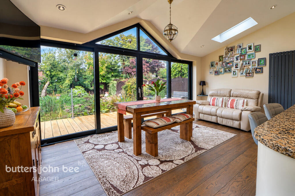 House in Rode Heath, Thurlwood, Odd Rode - View 5