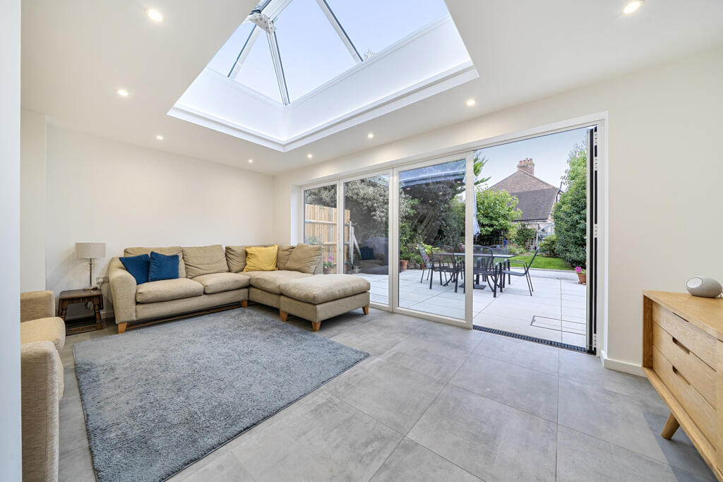 House in Tonbridge - View 4