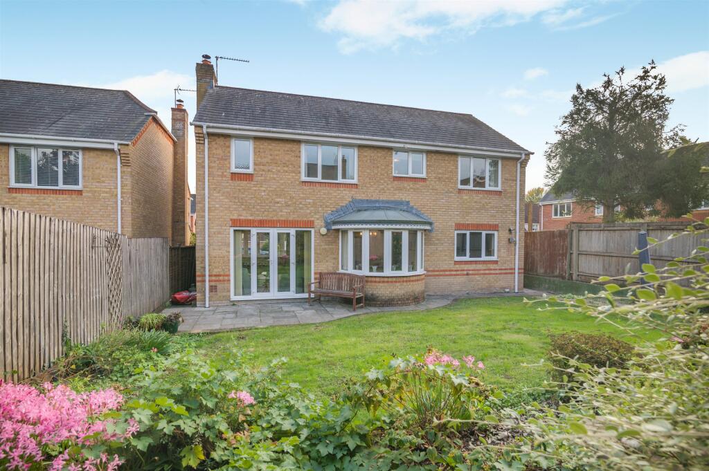 House in Newport - View 2