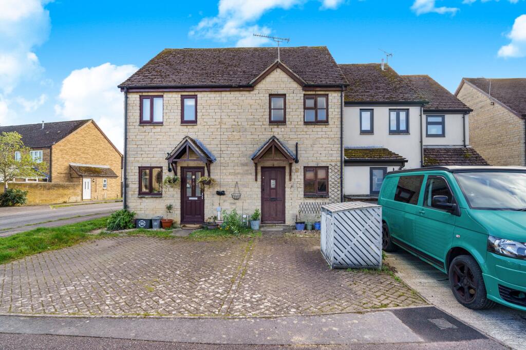 Main image of property: Manor Road, Witney, OX28