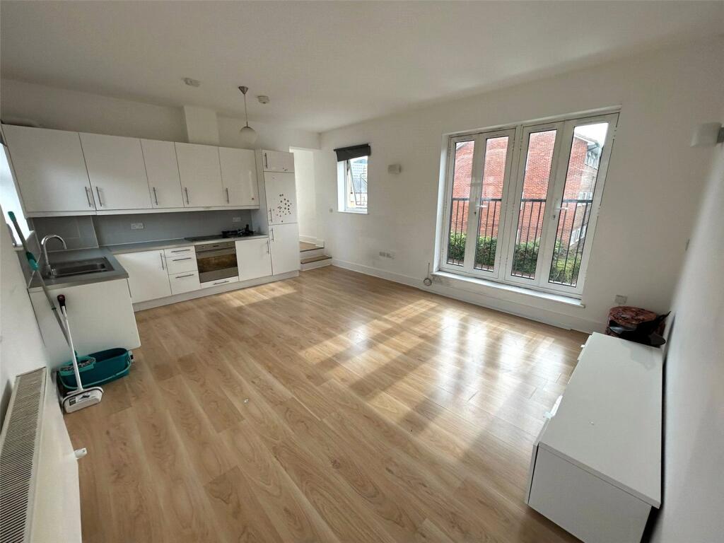 Main image of property: Maple Road, London, SE20