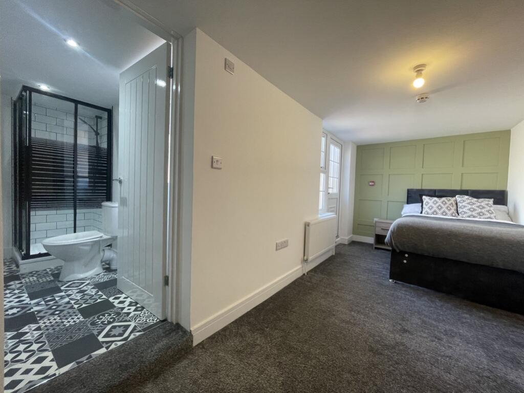 House in Nottingham, Beeston - View 4