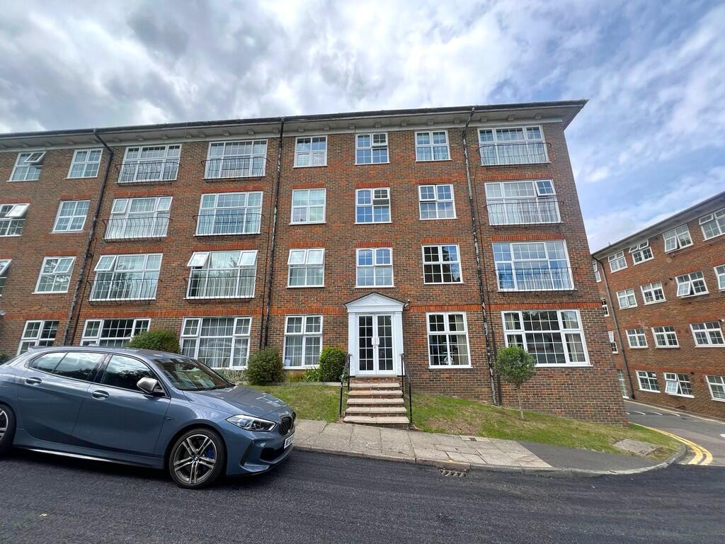 Withdean Rise, Brighton, BN1 6YG photo 2
