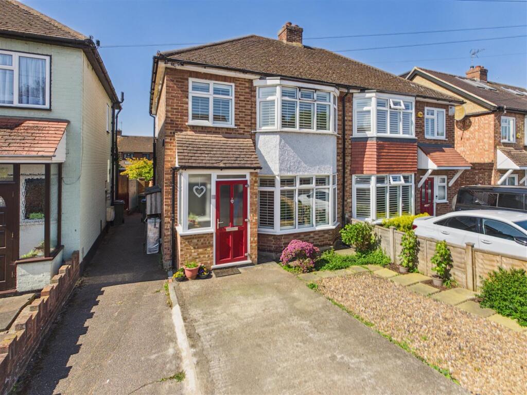 Main image of property: Braycourt Avenue, Walton-On-Thames