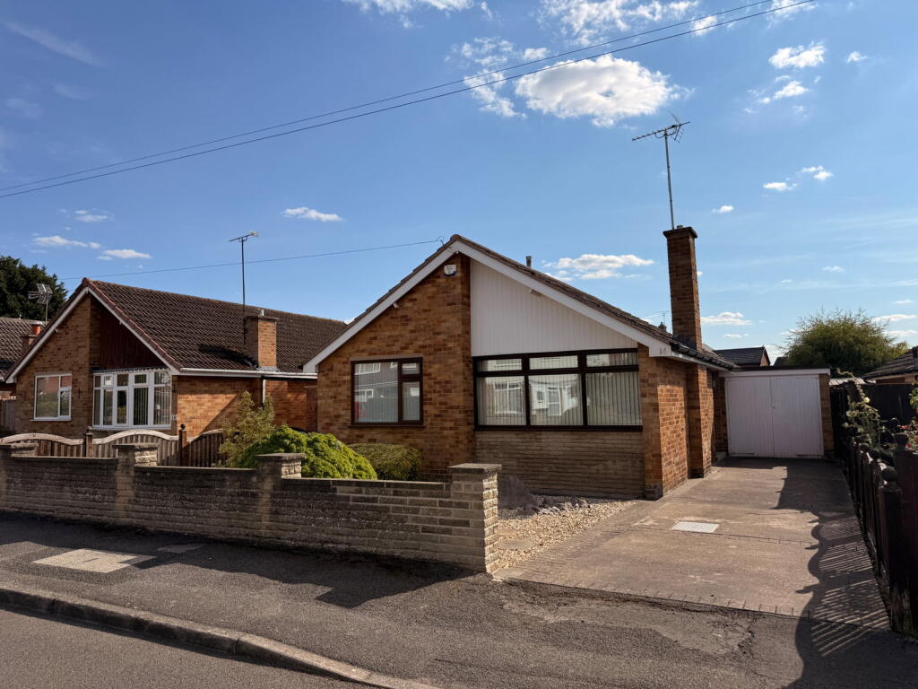 3-bed detached on Whitworth Drive, Radcliffe-on-Trent, NG12, £300,000