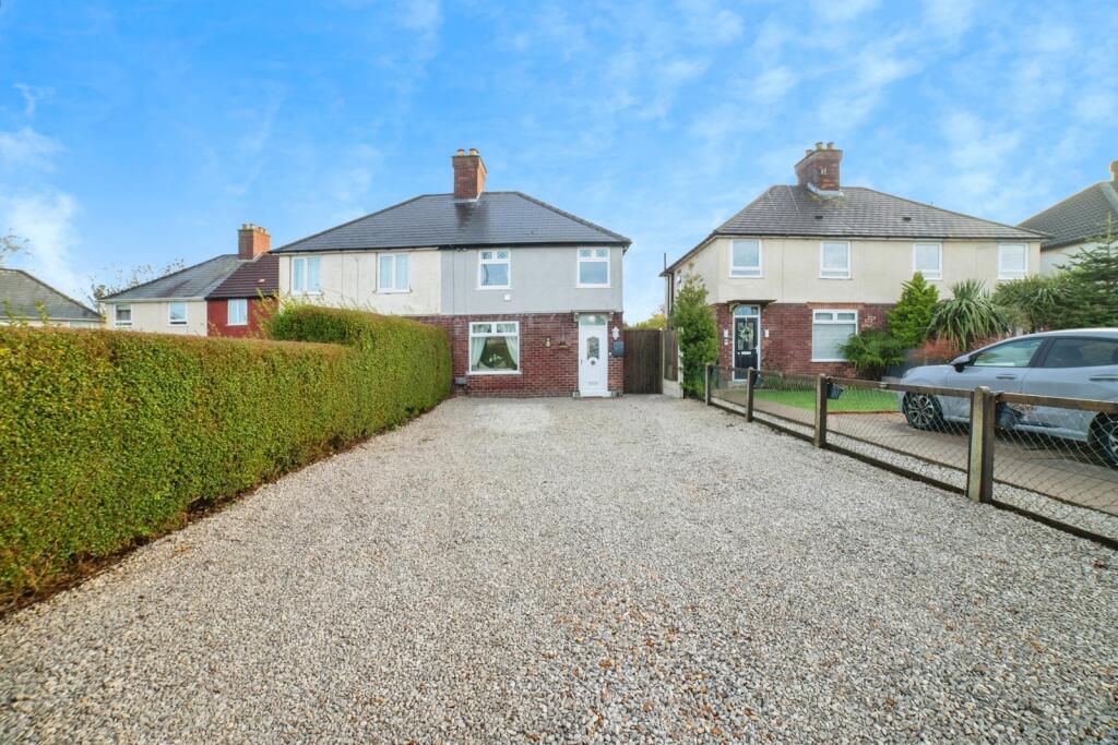 3-bed semi-detached on Woodland Avenue, SUTTON-IN-ASHFIELD, Nottinghamshire, NG17, £190,000