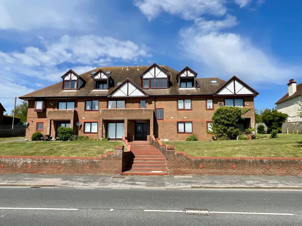 Main image of property: 133-135 De la Warr Road, Bexhill-on-Sea, TN40