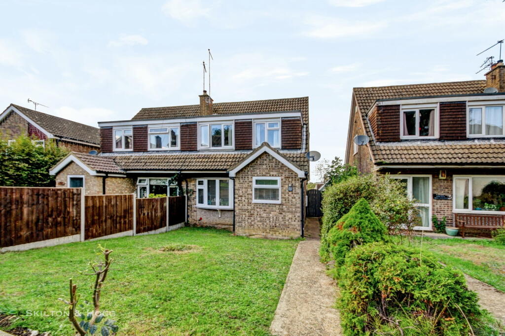 Main image of property: Gleneagles Close, Daventry, NN11 4PF