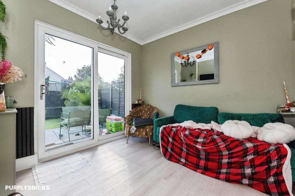 Apartment in Gravesham, Rosherville, Perry Street - View 4