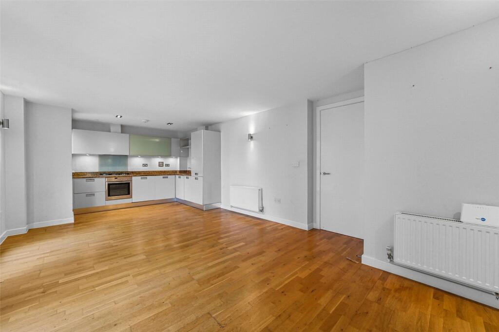 Apartment in London - View 5