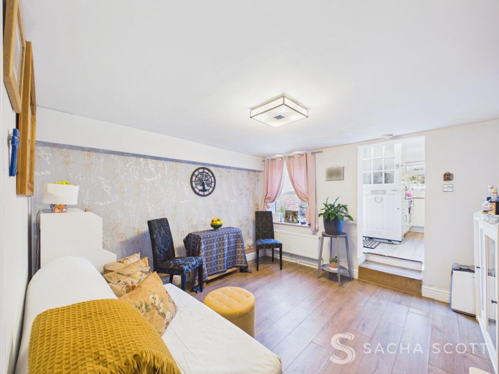 Apartment in Redhill - View 5