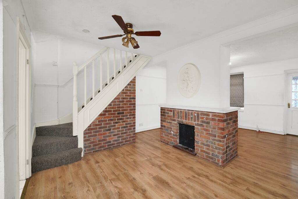 House in Dagenham - View 4