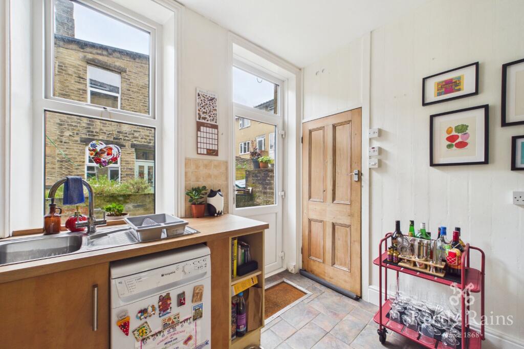 House in Calderdale, Wadsworth - View 5
