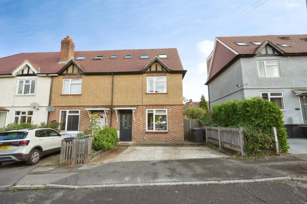House in London, Hook